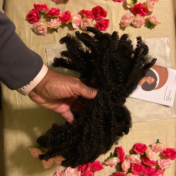 NWT Faux Kinky Coily Ponytail by Natural Girl Wigs Color 1B Length 12 inches - Picture 10 of 13